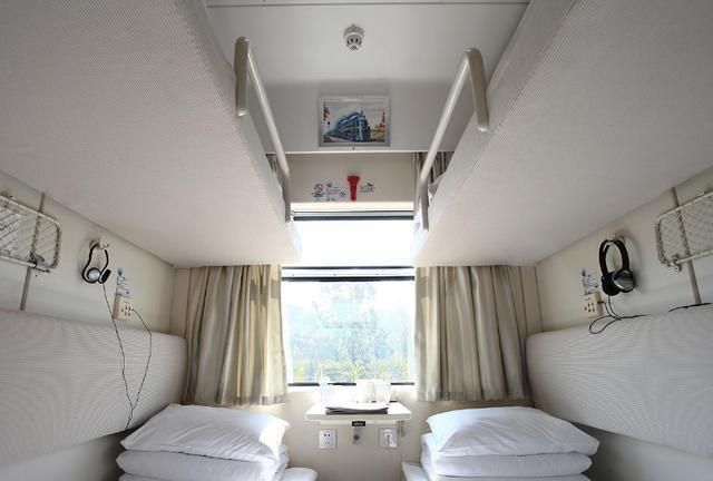 中国首列全卧铺火车:727公里全程不停靠站,太受欢迎经常一票难求