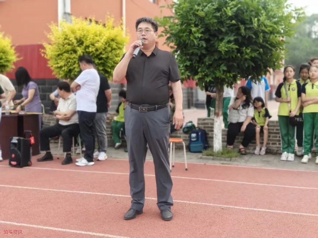 冯校长讲话.jpg
