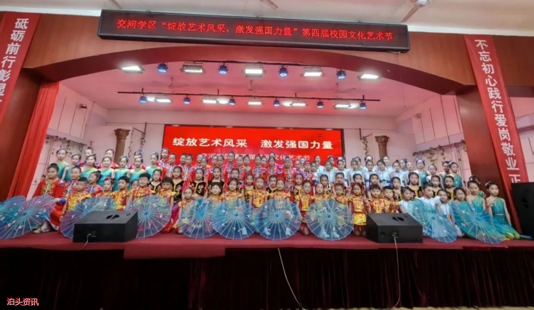 合影1.jpg