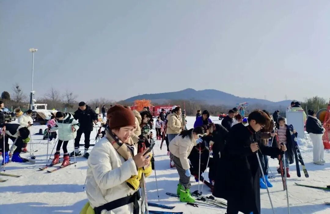 1.3 纳帕溪谷滑雪场火热开板 (1).jpg