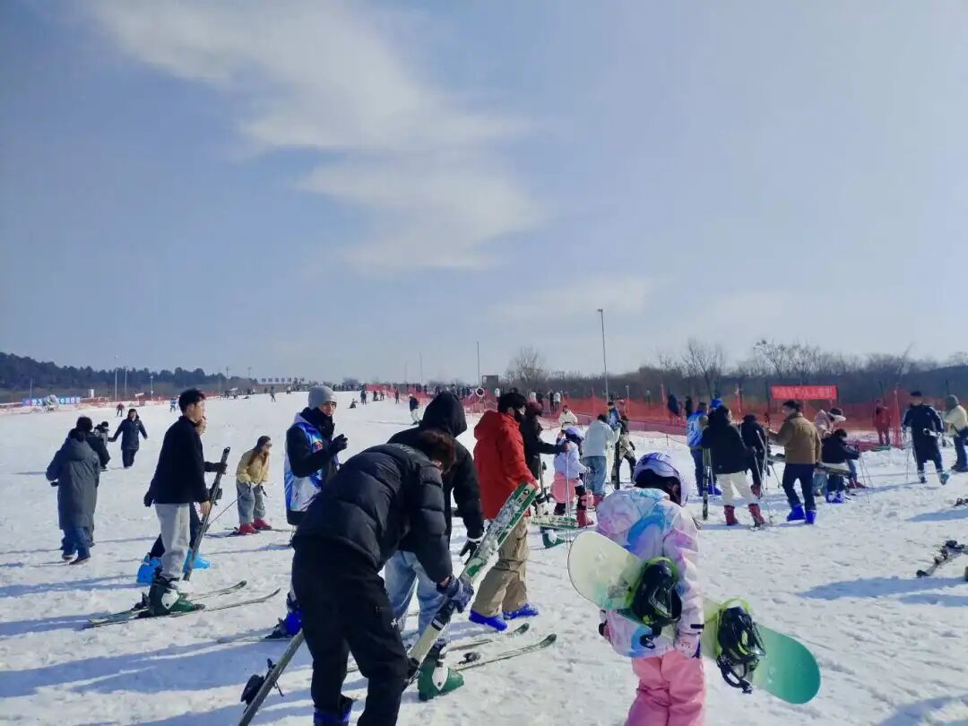 1.3 纳帕溪谷滑雪场火热开板 (2).jpg