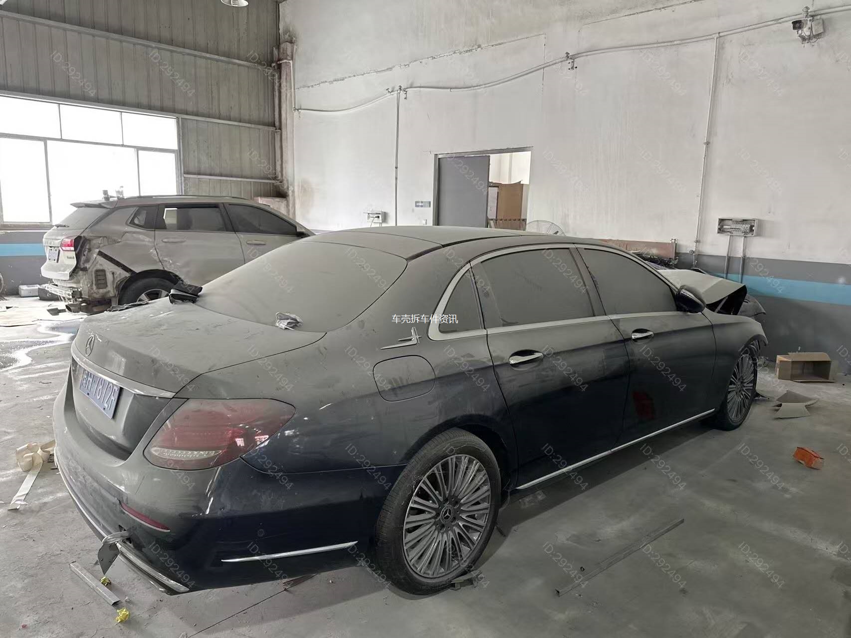 出，17年奔驰E300L手续+残值，，事